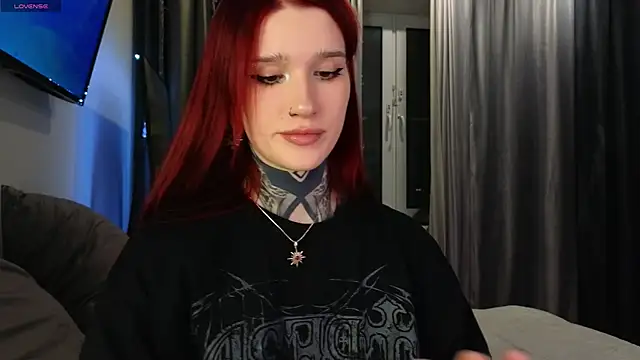 SophieInkk online show from February 15, 2026, 3:07 am