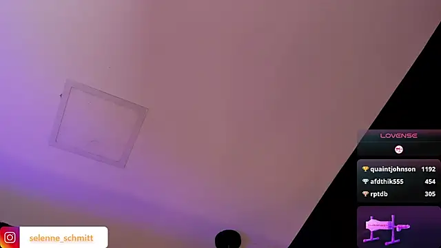 Snapshot of selenne_schmitt chatting on March 12, 2025, 11:01 pm selenne schmitt online show from March 12, 2025, 11:01 pm