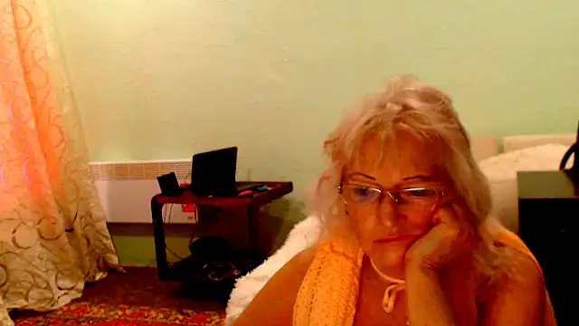 Natali7634 online show from October 13, 2025, 6:04 am