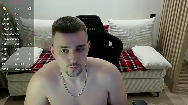 Snapshot of Larstar01 chatting on February 23, 2026, 10:21 pm Larstar01 online show from February 23, 2026, 10:21 pm