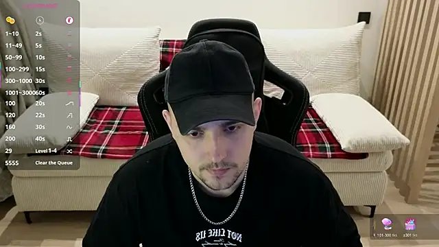 Snapshot of Larstar01 chatting on February 6, 2026, 7:32 pm Larstar01 online show from February 6, 2026, 7:32 pm