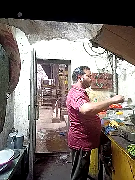 DeepakXxxR86 online show from May 5, 2026, 7:22 am