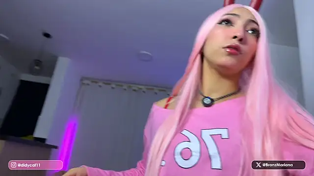 Snapshot of MarianaBranzz chatting on February 7, 2026, 5:15 am MarianaBranzz online show from February 7, 2026, 5:15 am