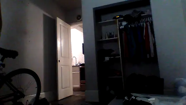 Snapshot of bigdick5157 chatting on October 25, 2025, 7:03 pm bigdick5157 online show from October 25, 2025, 7:03 pm