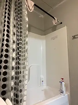 Snapshot of bigdick5157 chatting on December 18, 2025, 12:38 am bigdick5157 online show from December 18, 2025, 12:38 am