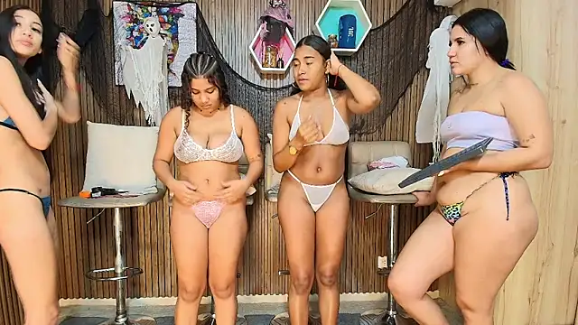 canelasquirt online show from October 23, 2025, 11:09 am