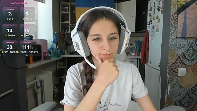 Snapshot of _Nika_Kik chatting on May 19, 2026, 12:56 pm Nika Kik online show from May 19, 2026, 12:56 pm
