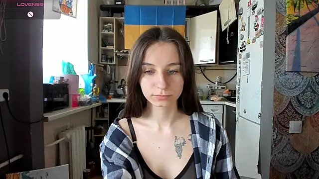 Snapshot of _Nika_Kik chatting on April 27, 2026, 12:14 pm Nika Kik online show from April 27, 2026, 12:14 pm
