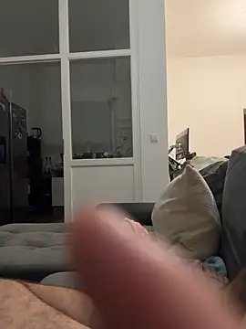 Snapshot of BuurningBoy chatting on October 8, 2025, 8:53 pm BuurningBoy online show from October 8, 2025, 8:53 pm