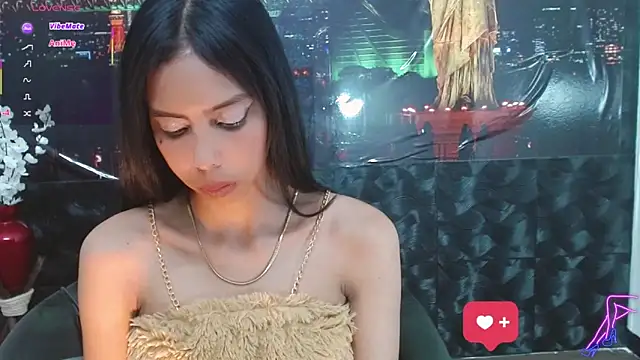 Snapshot of Catalella_Ar chatting on April 8, 2026, 3:19 am Catalella Ar online show from April 8, 2026, 3:19 am
