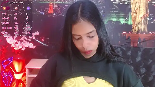Snapshot of Catalella_Ar chatting on May 19, 2026, 3:35 am Catalella Ar online show from May 19, 2026, 3:35 am