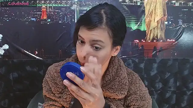 Snapshot of Catalella_Ar chatting on May 2, 2026, 3:45 am Catalella Ar online show from May 2, 2026, 3:45 am
