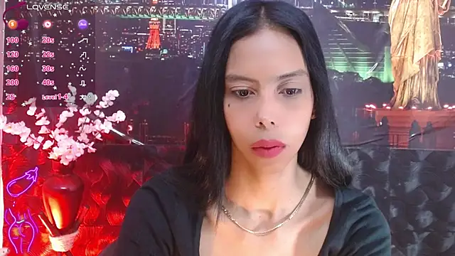 Snapshot of Catalella_Ar chatting on May 17, 2026, 3:17 am Catalella Ar online show from May 17, 2026, 3:17 am