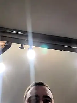 Snapshot of jonnyjenner chatting on September 8, 2025, 11:37 pm jonnyjenner online show from September 8, 2025, 11:37 pm