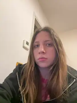 Snapshot of Sashabunny chatting on December 15, 2025, 7:52 pm Sashabunny online show from December 15, 2025, 7:52 pm