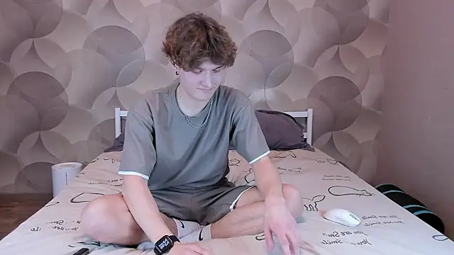 Ian Flor online show from February 12, 2026, 3:23 pm