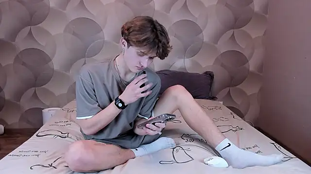 Ian Flor online show from February 24, 2026, 3:57 pm