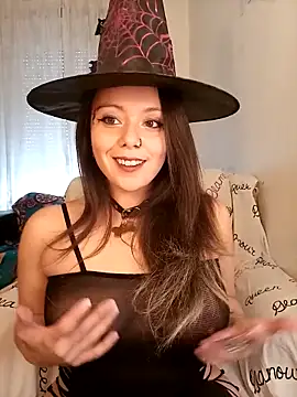 Snapshot of Kimiechanuwu chatting on October 31, 2025, 4:03 pm Kimiechanuwu online show from October 31, 2025, 4:03 pm