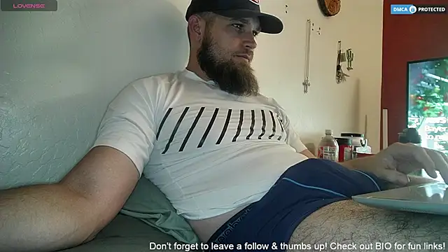 dikdowndaddy online show from April 22, 2026, 4:30 am