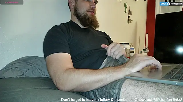 Snapshot of dikdowndaddy chatting on June 15, 2026, 11:10 am dikdowndaddy online show from June 15, 2026, 11:10 am