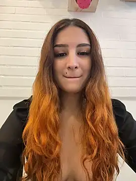 Snapshot of Mon_Cherry chatting on January 10, 2026, 1:23 am Mon Cherry online show from January 10, 2026, 1:23 am