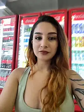 Snapshot of Mon_Cherry chatting on November 6, 2025, 1:09 am Mon Cherry online show from November 6, 2025, 1:09 am