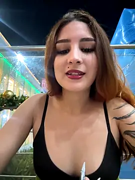 Snapshot of Mon_Cherry chatting on January 9, 2026, 1:34 am Mon Cherry online show from January 9, 2026, 1:34 am