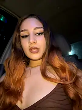 Snapshot of Mon_Cherry chatting on December 5, 2025, 1:49 am Mon Cherry online show from December 5, 2025, 1:49 am