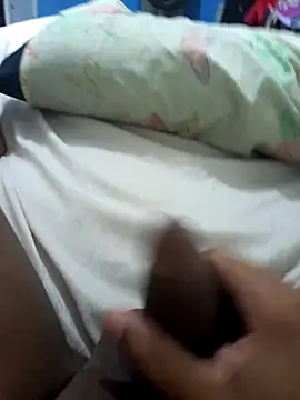 Snapshot of Seductiveblack chatting on March 17, 2025, 12:32 am Seductiveblack online show from March 17, 2025, 12:32 am