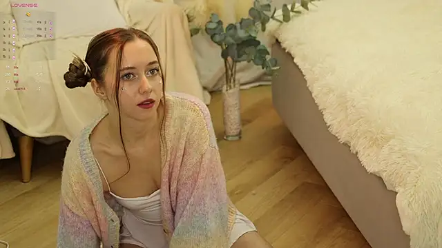  Pretty Doll  online show from February 20, 2025, 5:52 pm