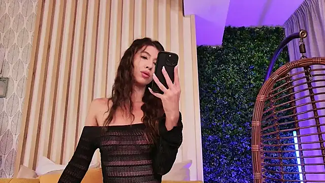 Snapshot of LunaWills_ chatting on September 26, 2025, 4:08 am LunaWills online show from September 26, 2025, 4:08 am