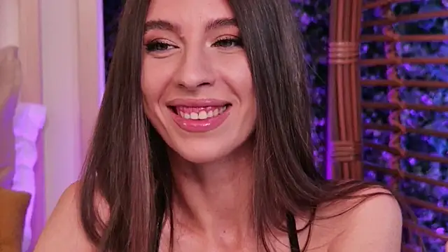 Snapshot of LunaWills_ chatting on September 28, 2025, 4:52 am LunaWills online show from September 28, 2025, 4:52 am