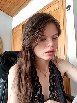 Snapshot of Violeta_12- chatting on April 30, 2026, 7:54 pm Violeta 12- online show from April 30, 2026, 7:54 pm