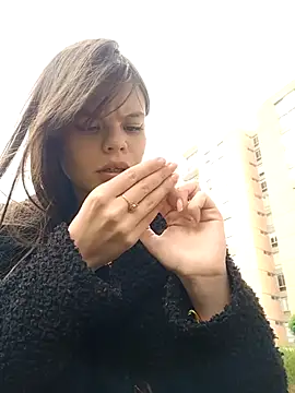 Snapshot of Violeta_12- chatting on January 5, 2026, 5:27 pm Violeta 12- online show from January 5, 2026, 5:27 pm