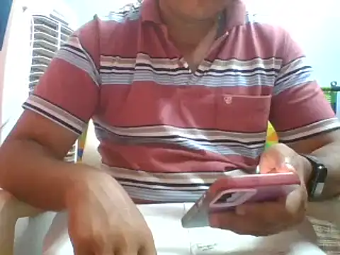 Snapshot of naughtymike0007 chatting on November 2, 2025, 4:34 pm naughtymike0007 online show from November 2, 2025, 4:34 pm