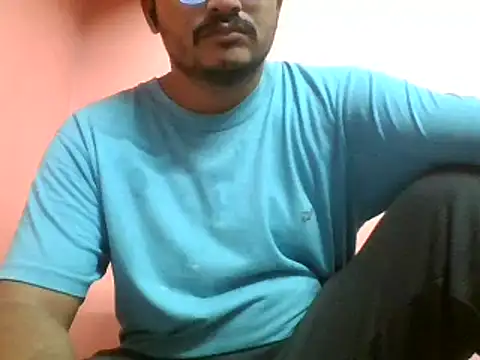 Snapshot of naughtymike0007 chatting on November 23, 2025, 5:34 pm naughtymike0007 online show from November 23, 2025, 5:34 pm