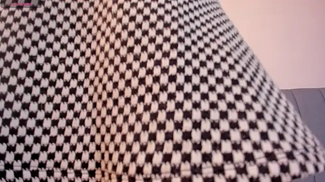 Snapshot of Simply_Zoe__ chatting on October 15, 2025, 3:53 pm Simply Zoe   online show from October 15, 2025, 3:53 pm