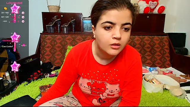 Snapshot of Anasunshine12 chatting on October 31, 2025, 6:21 am Anasunshine12 online show from October 31, 2025, 6:21 am