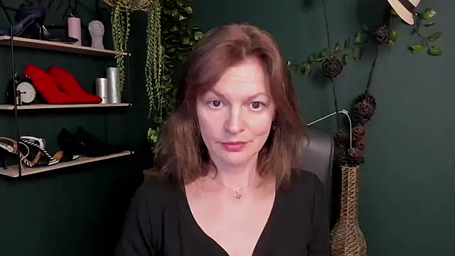 VivianWILD online show from March 10, 2025, 7:00 am