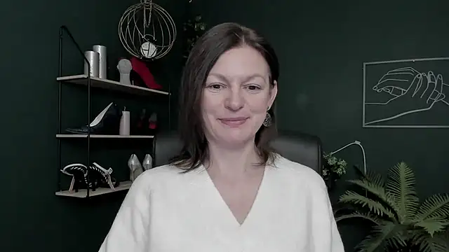 VivianWILD online show from February 17, 2026, 7:16 am