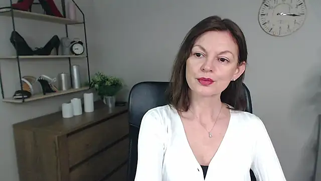 VivianWILD online show from February 28, 2025, 7:48 am