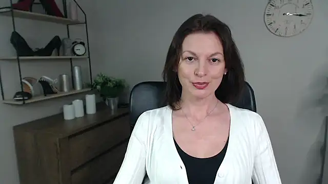 VivianWILD online show from February 28, 2025, 2:09 pm