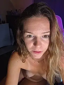 Snapshot of lucie_mehott chatting on July 29, 2026, 8:52 pm lucie mehott online show from July 29, 2026, 8:52 pm