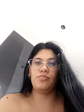 PAOLA ANGEL TERRENAL online show from January 17, 2026, 12:37 am