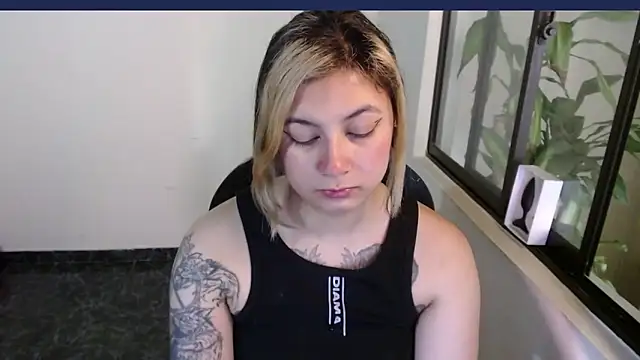 mailer parsonss online show from December 13, 2025, 8:04 pm