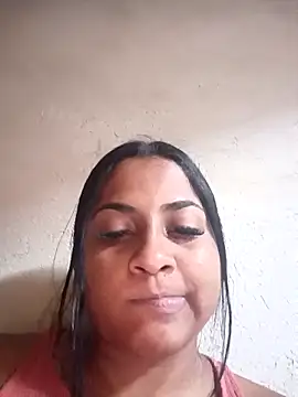 Giselabrunette25 online show from May 9, 2026, 7:06 pm