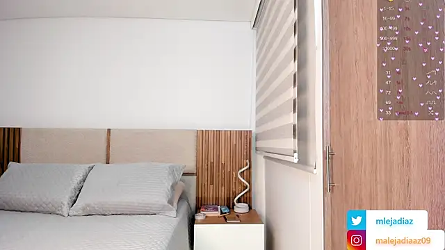 MalejaDiaz  online show from September 27, 2025, 5:41 pm