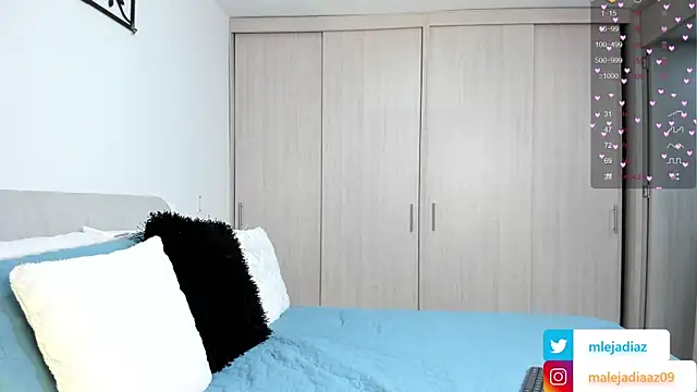 MalejaDiaz  online show from March 15, 2025, 3:27 pm