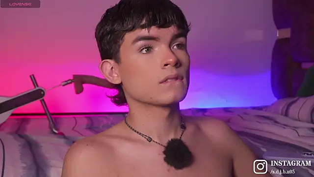 Snapshot of Angelo_018 chatting on October 31, 2025, 3:14 am Angelo 018 online show from October 31, 2025, 3:14 am