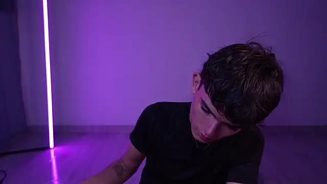 Snapshot of Angelo_018 chatting on February 23, 2026, 1:07 am Angelo 018 online show from February 23, 2026, 1:07 am